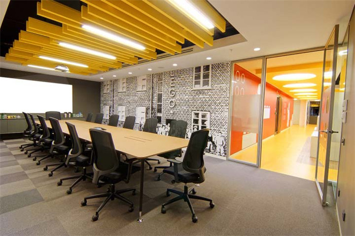 现代时尚创意办公室设计--土耳其乐高办公空间